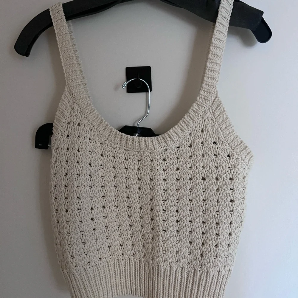 ALC crochet tank top - Picture 4 of 4